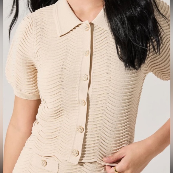 ASTR the Label Cream Textured Knit Button-Up Polo Shirt